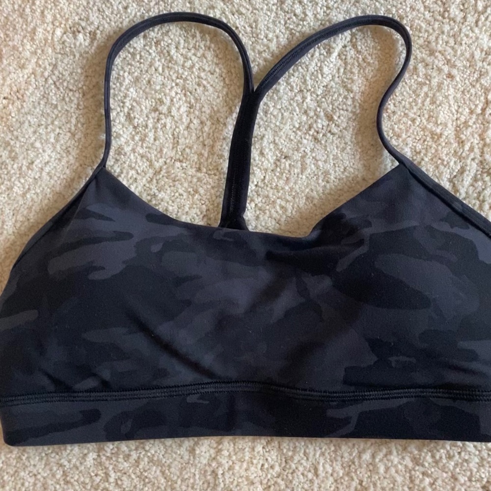 Lululemon bra size 8 NWOT